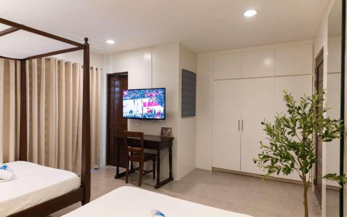 2BR Condo near Calle Crisologo