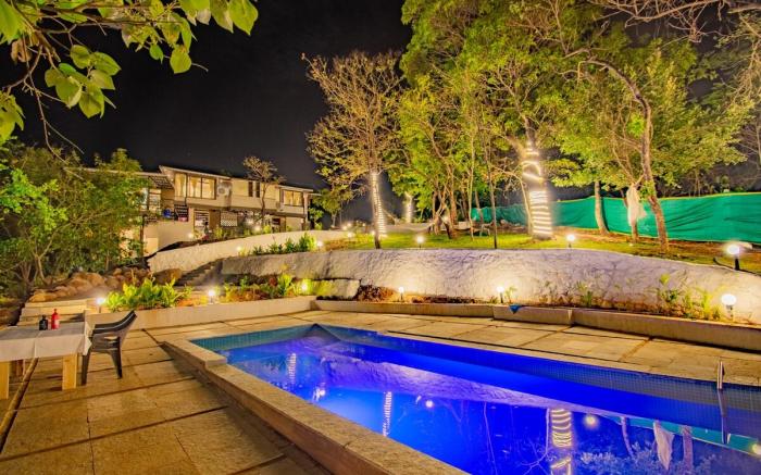 Lake Panorama  7 BHK