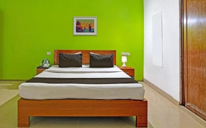 DhamStay Hotel Elite stay Near Baramunda Bus Stand