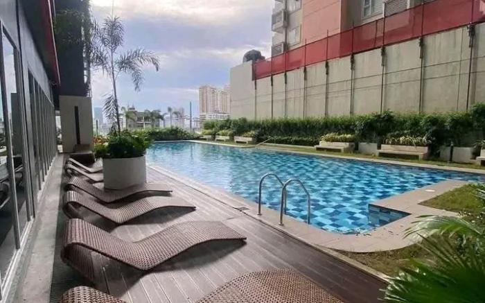 RED RESIDENCES MAKATI By ARQ Staycation 