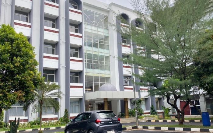 Adia Suites Hotel