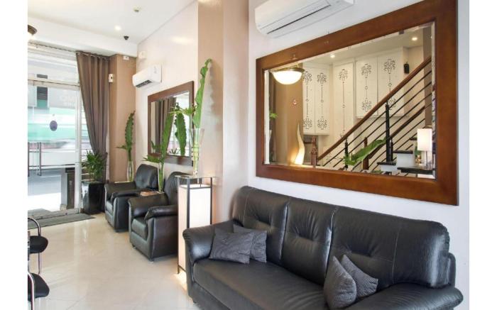 Collection O Avitel Hotel near Osmena Highway, PNR Pasay Station, Metro Manila