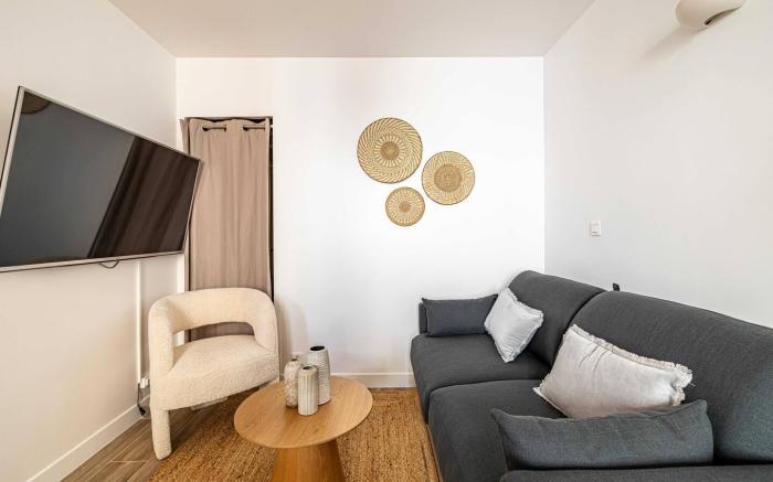 Beautiful T2 in the heart of suquet - 5min beach