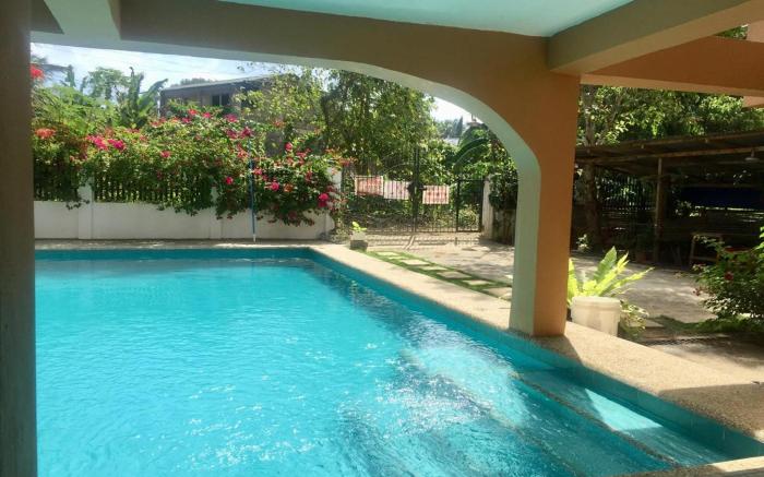 Larosa Hostel Puerto Princesa
