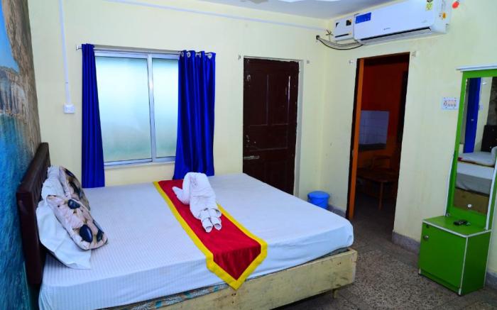 DhamStay Hotel JK inn Near Beach & Temple Puri