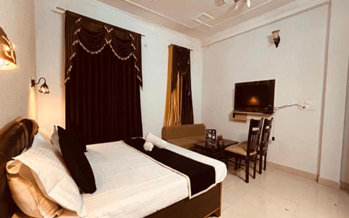 Royal Respite Tapovan