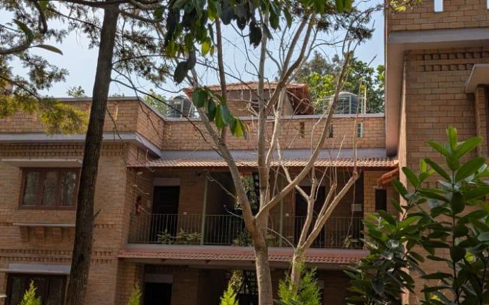 Aranyeh the people tree resort