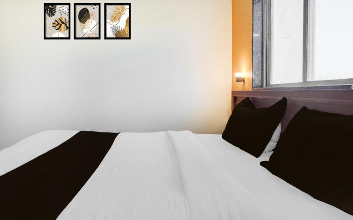 Super Townhouse Ambegaon Road Katraj Formerly White Castle