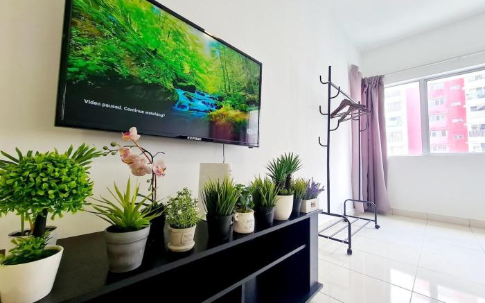 Koi Kinrara 2 Room Puchong IOI Bkt Jalil Pavillion