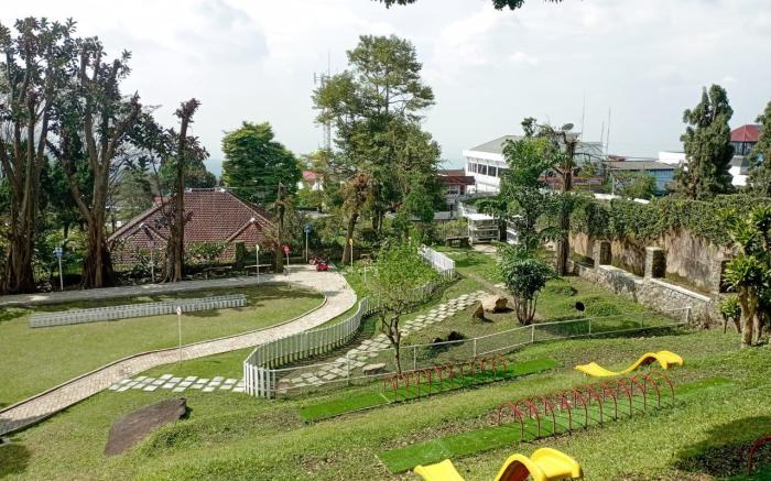 Surya Hotel and Cottages Prigen