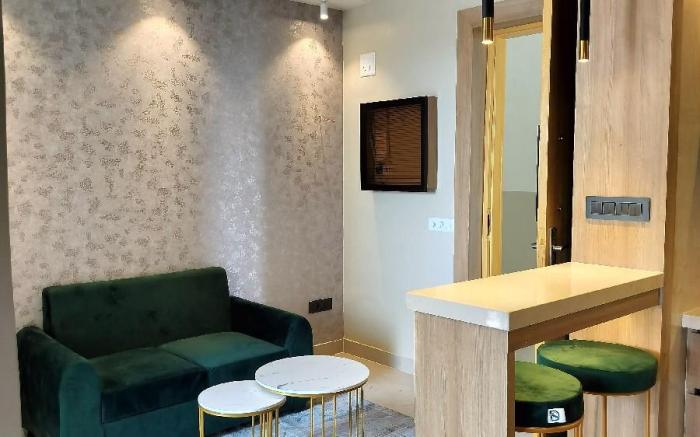 Luxury studio experience 