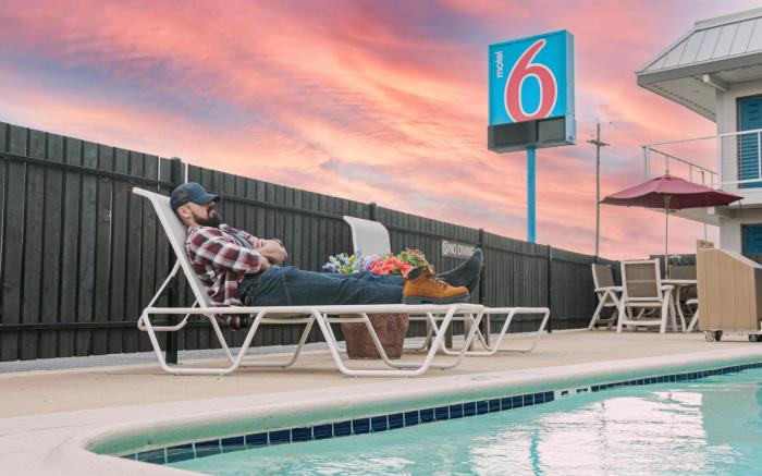 Motel 6 Lebec, CA