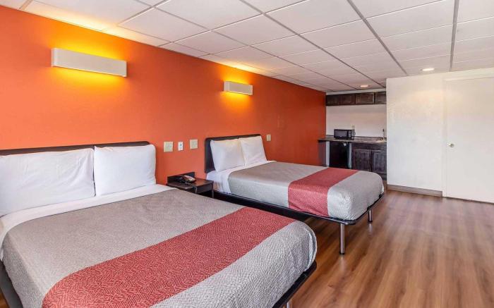 Motel 6 Elizabeth, NJ - Newark Liberty Intl Airport