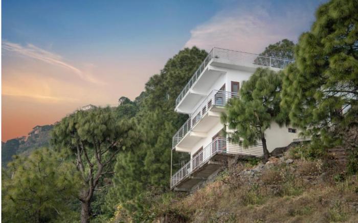 Vansathli I Near Mall Road Kasauli