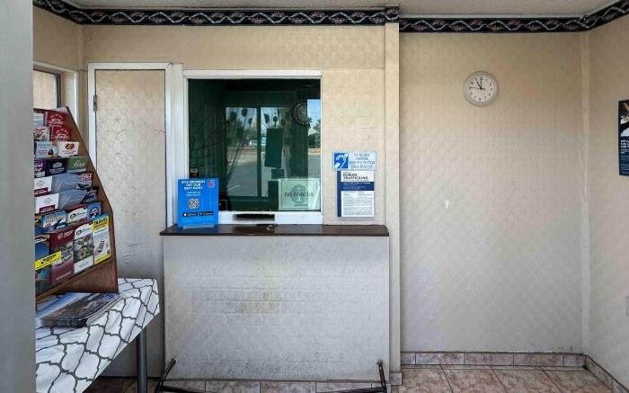 OYO 1001239 Motel 6 Selma, CA