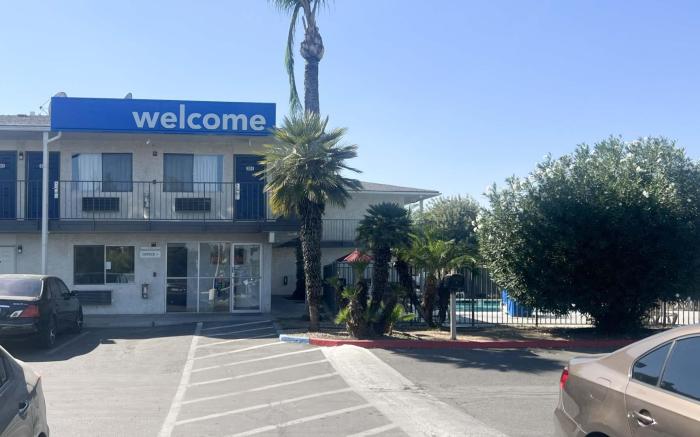Motel 6 Tulare, CA