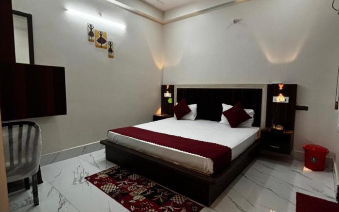 Goroomgo Prince Ayodhya