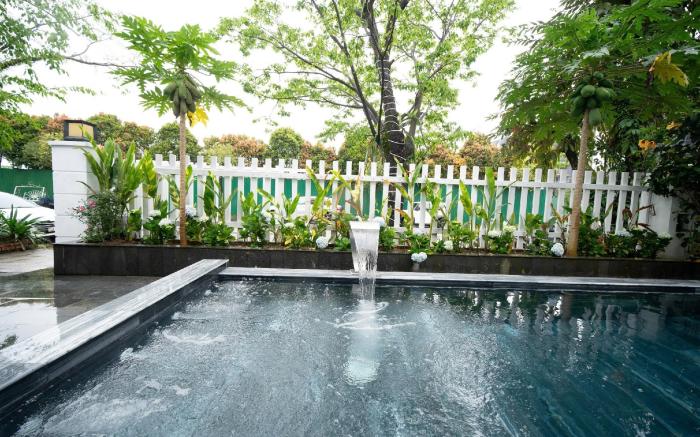 DELUXE VILLA II . 5 phòng ngủ trung tâm tp