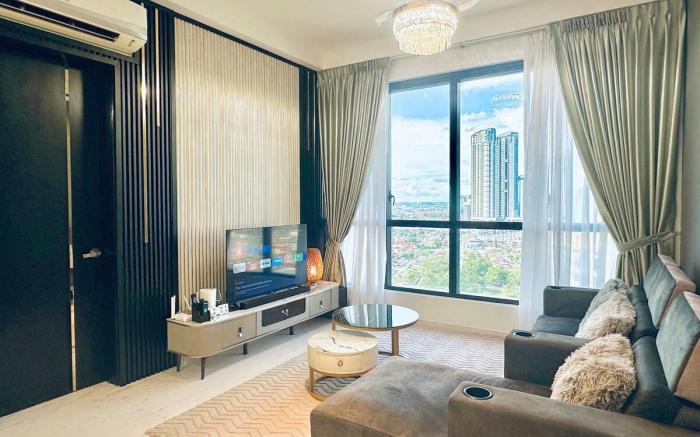 Sky 88 | Azure Suites Near KSL | 3B2B