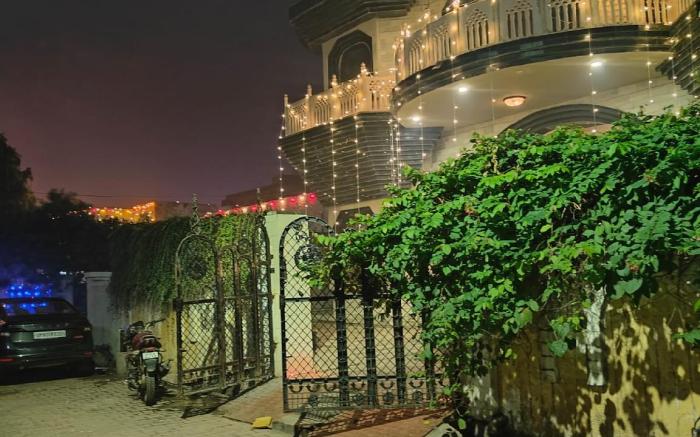 Naari home stay