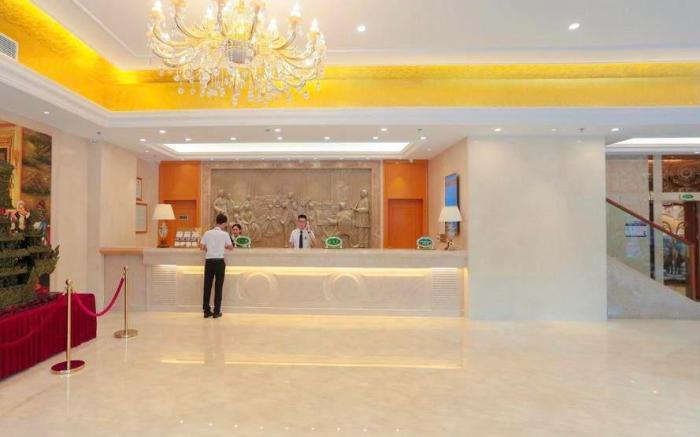 Vienna Hotel Guangzhou Zengcheng Xintang Shacun Metro Station
