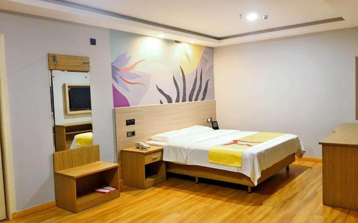 Pai Hotel Shanghai Songjiang Yongfeng Road