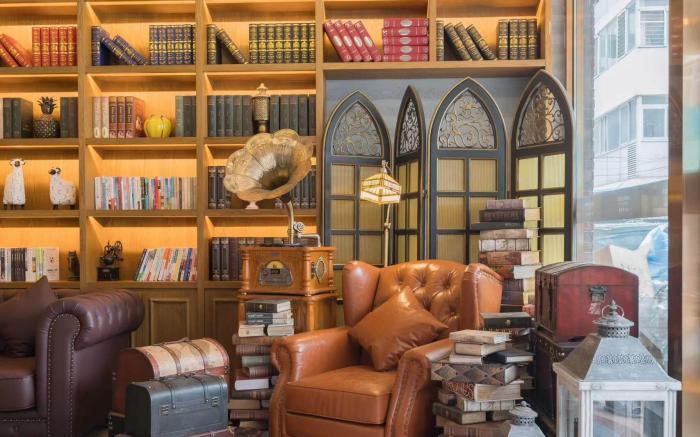 James Joyce Coffetel Beijing Capital Normal University Hangtianqiao