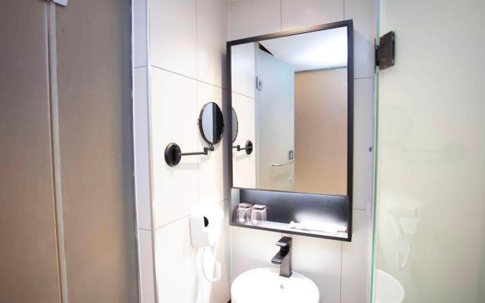 IU Hotel Shenzhen University Nanshan Science and Technology Park
