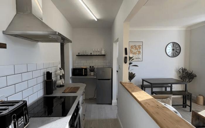 Central Seaside Apartment with Home Cinema