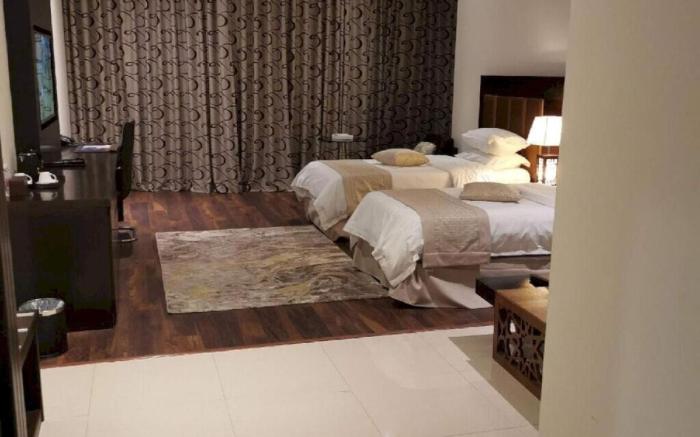 Dancenter Luxury Millennia Near King Abdulaziz 