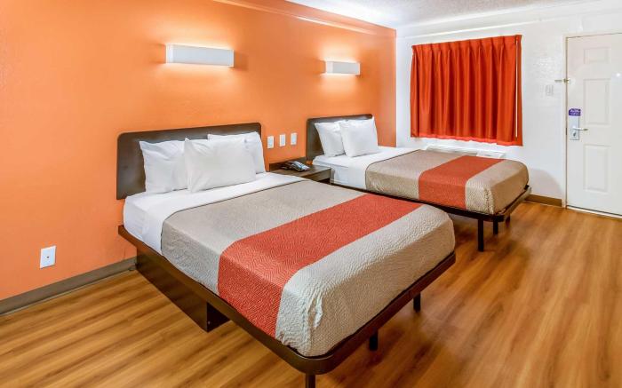 Motel 6 Euless, TX - DFW West