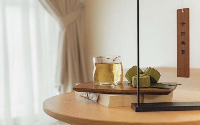 Zen Intertwined with Daybreak’s Warmth