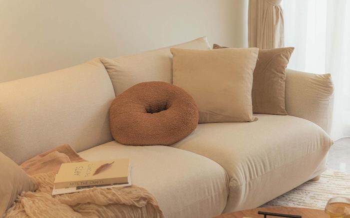 Soft Amber Glow: Cozy Retreat