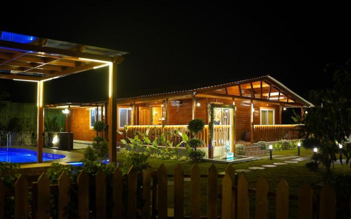 La Cabana, The Wooden Cottage with Private Pool