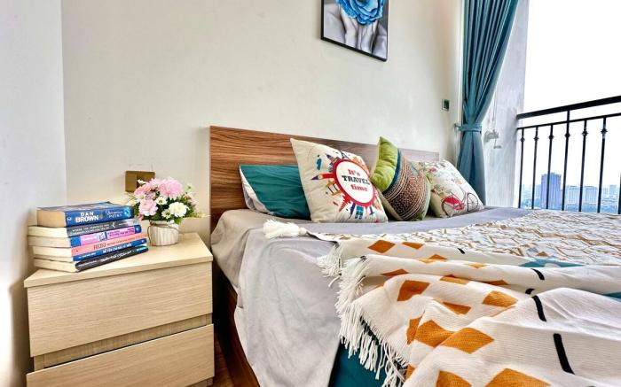 Lux Amenities, Convenient Access, Quick To Airport