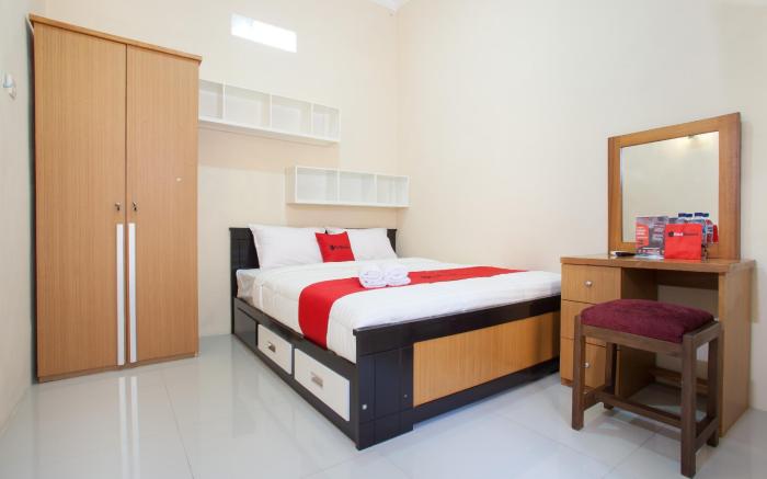RedDoorz Syariah near UNTAG Banyuwangi
