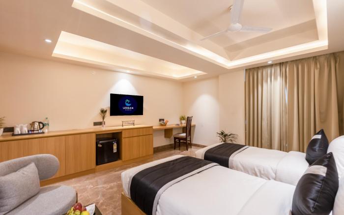 Hotel urban oasis Near Millennium Metro station 