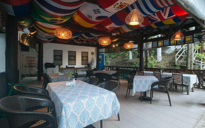 Vida Pacifica Resort & Hotel by RedDoorz