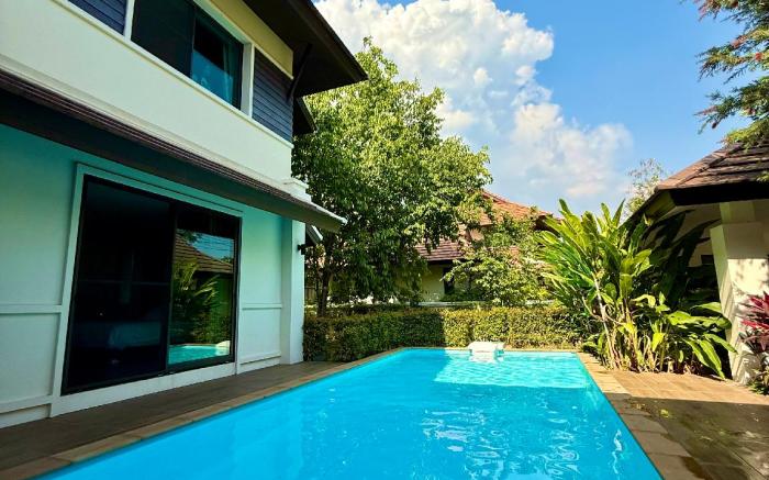 Lanna Poolside Villa 