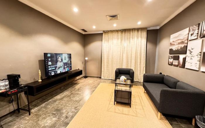 Luxury 2 Bedroom Apartment Near Seaside 109