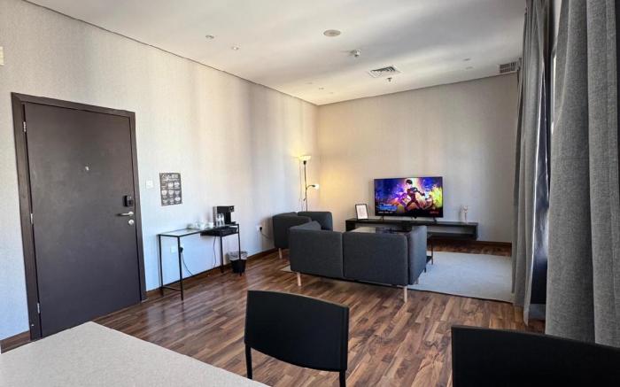 Cozy One-Bedroom Elegant Apartment in Salmiya 11