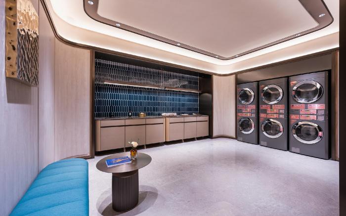 Crystal Orange Qingdao Taidong Pedestrian Street Yan'an Third Road Hotel