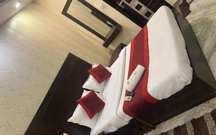 Goroomgo Siddharth Guest House New Delhi