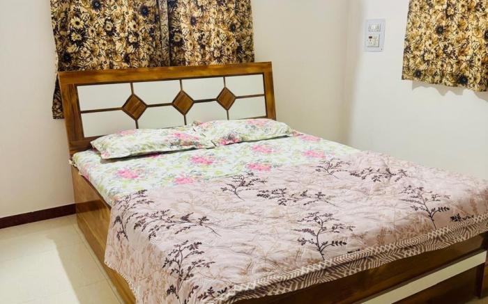 Entire 2BHK Siddhi Bungalow • Private Stay,Parking