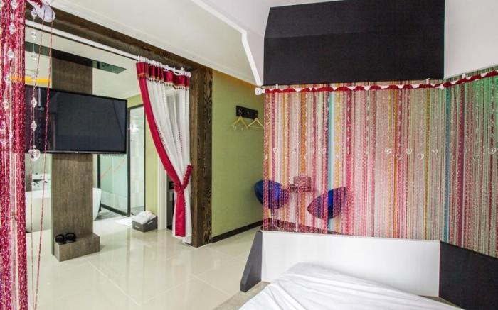 The Zenith Hotel