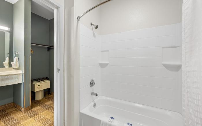 Americas Best Value Inn Somerville