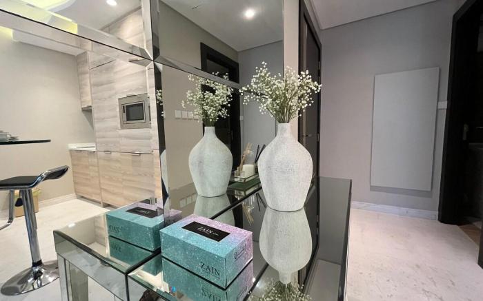 "Bahrain Bay Gem: Apt Overlooking Four Seasons"