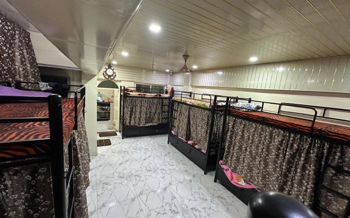 Balaji Dormitory In Andheri