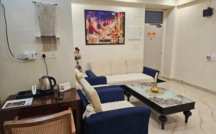 GangaGhat 2 BHK Apart Near Kashi Vishwanath Temple