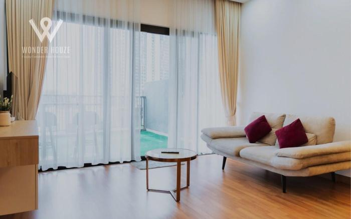 Balcony Gathering 3BR 9 pax @ Le Pavilion| Puchong